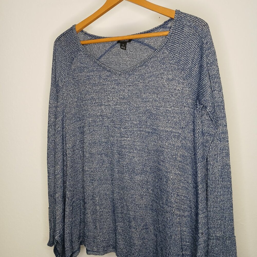 UEC A.N.A Women's V-Neck Long Sleeve Tunic Sweater Navy Blue sz Small